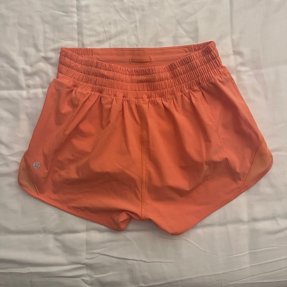 Lululemon Hotty Hot Highrise (2.5") size 4